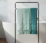 طقم فوط الفايد قطن 100% - 4 قطع - تدرج ألوان الزيتي والمينت جرين - علبة هدايا راقية