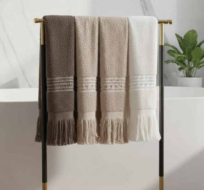 طقم فوط الفايد قطن 100% - 4 قطع - تدرج ألوان البني والكافيه - علبة هدايا ملكية