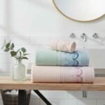 طقم فوط بافيل جوبير - 4 قطع - قطن 100% - مرصع بالدانتيل والجوبير الفرنسي الفاخر