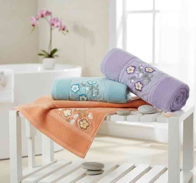 طقم فوط ديفا ريان (Diva Rayan) - 3 قطع - قطن 100% - تطريز كلاسيكي وتصميم راقي