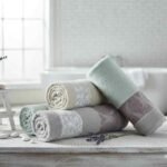 طقم فوط ماريوكا برلين (Berlin) - 4 قطع - قطن 100% - تصميم عصري وألوان ملكية