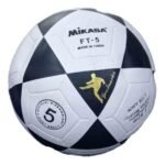 رة قدم ميكاسا (Mikasa) "كوبي" – المتانة والشكل الكلاسيكي بسعر اقتصادي